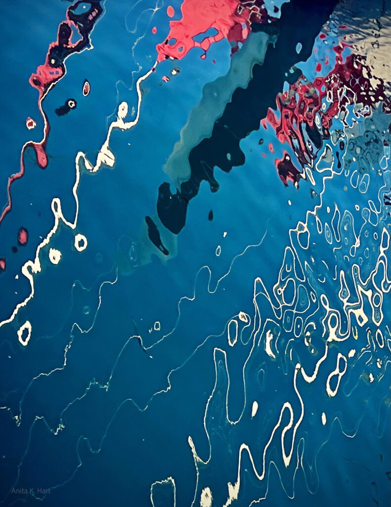 Liquid Chromatic Squiggles